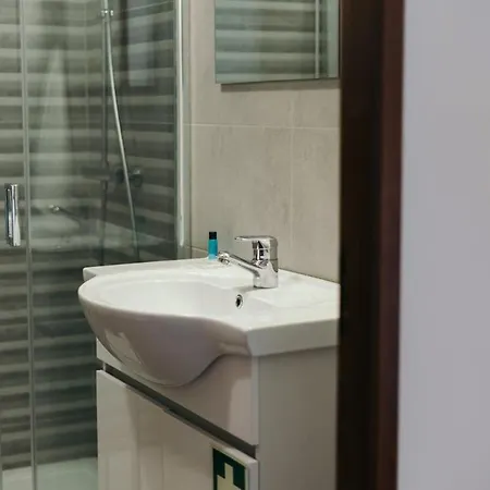 05 - The Location Ferrel (Leiria)