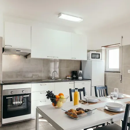 Apartment 05 - The Location Ferrel (Leiria)